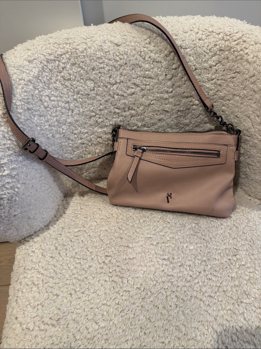 Kohl's Blush Pink Leather Crossbody Bag with Zip Pocket